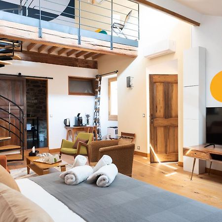 La Maison D'En Bas Des Seigneurs Cucuron Luaran gambar