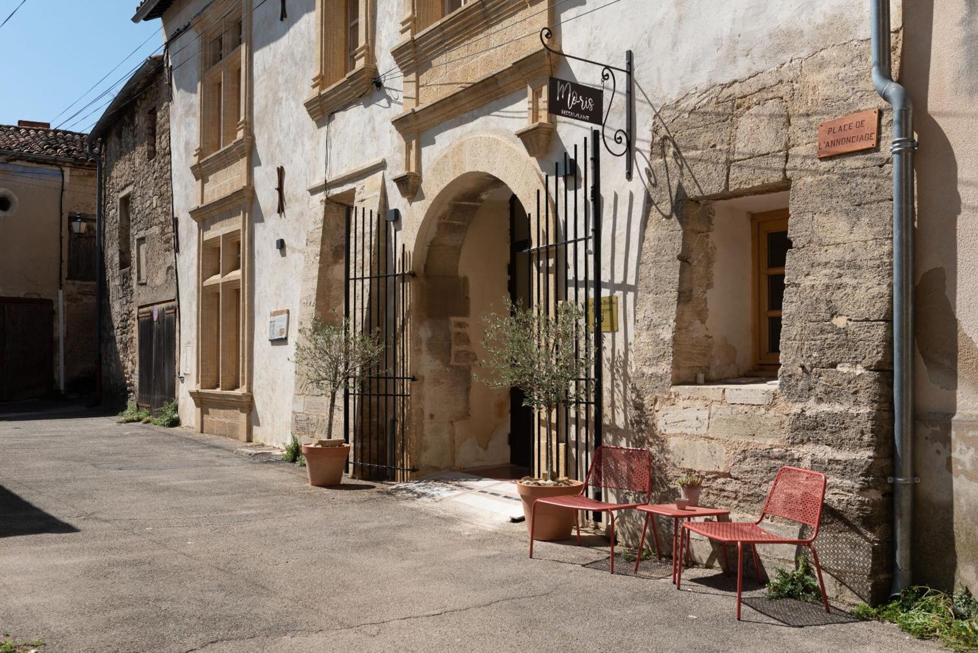 La Maison D'En Bas Des Seigneurs Cucuron Luaran gambar